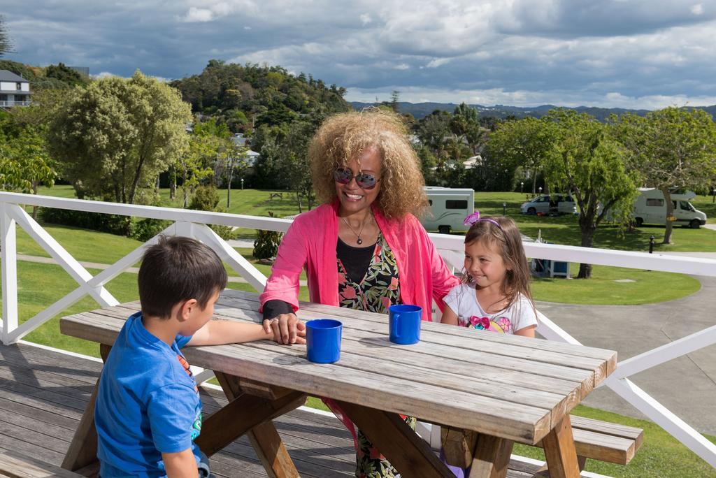 Russell Top 10 Holiday Park Eksteriør billede
